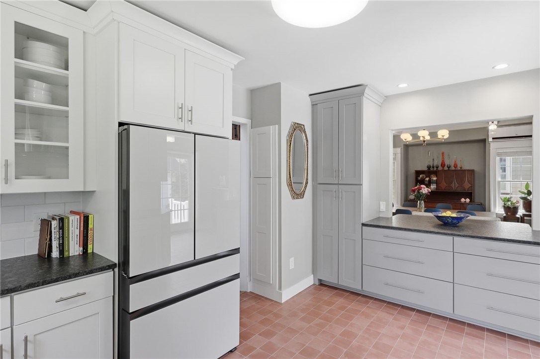 333 Berkeley Street Rochester, NY 14607 - Photo 17 of 50