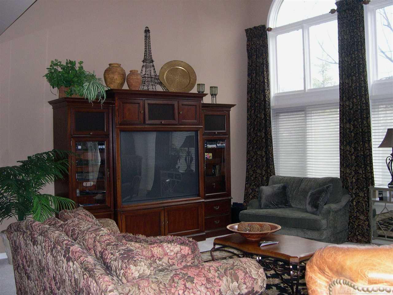 2062 Mapleridge Road Rochester Hills, MI 48309 - Photo 15 of 35