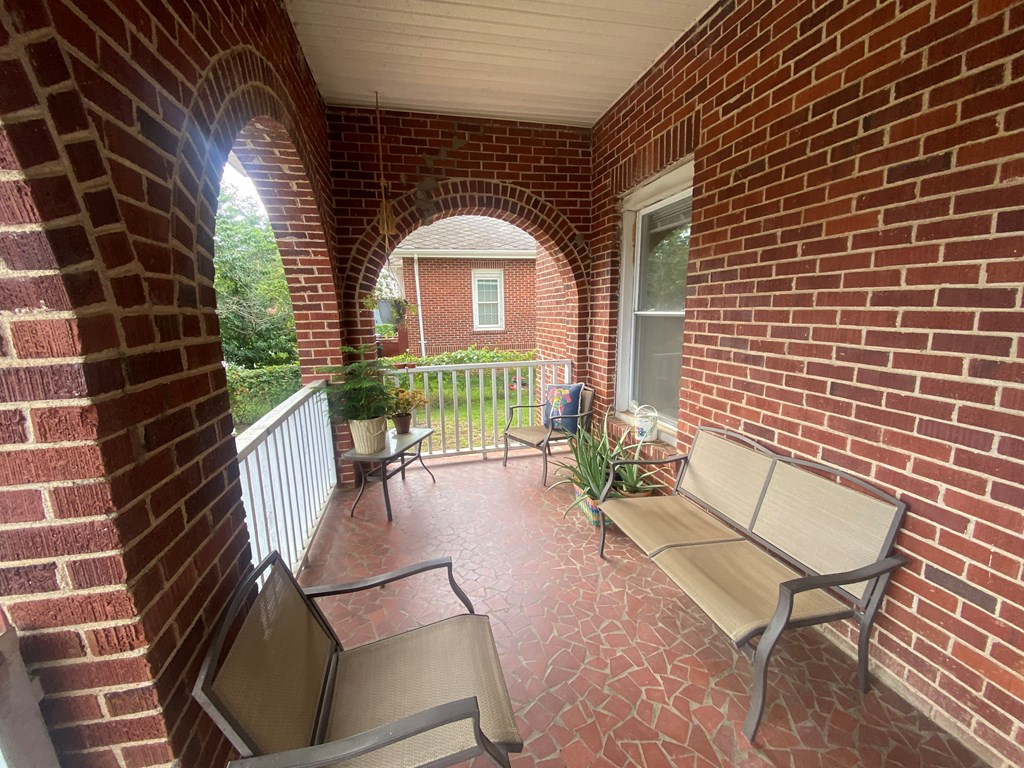 103 Spring Street Ninety Six, SC 29666 - Photo 3 of 11 Gallery Image 3