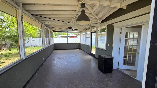 $393,000 | 3925 West Eden Roc Circle, Tampa, FL 33634