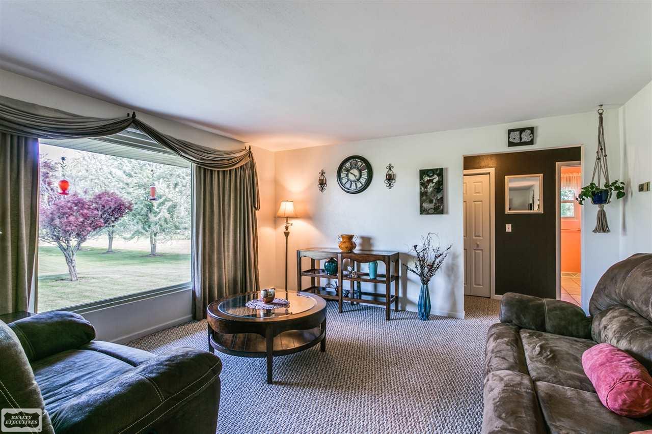 7513 Gibbons Road Jeddo, MI 48032 - Photo 5 of 27 31349095-5.JPG