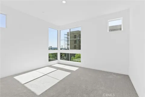$598,000 | 960 North Tangent Privado, Unit 305, Ontario, CA 91764