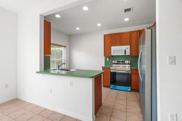 $2,400 | 3210 Merrick Terrace, Unit 1503, Margate, FL 33063