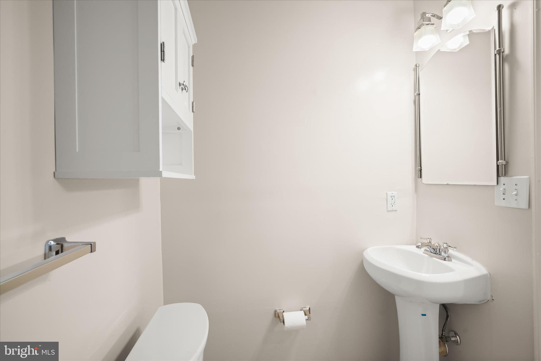 1614 6th Street Northwest Washington, DC 20001 - Photo 37 of 80 Unit 1 - Second Bedroom Ensuite Bathroom