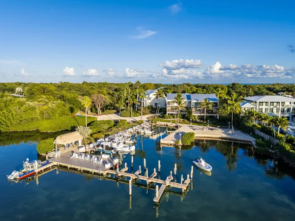 $4,000 | 94220 Overseas Highway, Unit 1D, Key Largo, FL 33037
