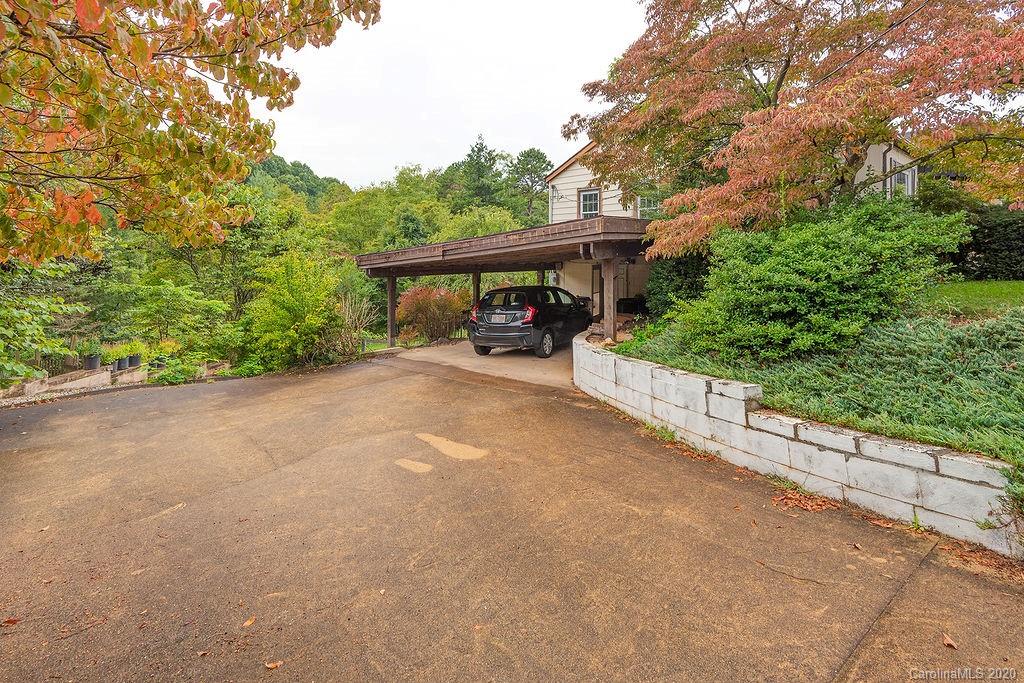 112 Wendover Road Asheville, NC 28806 - Photo 3 of 18 Gallery Image 3