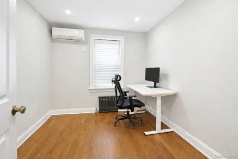 $1,099,998 | 1163 Rhinelander Avenue | Morris Park