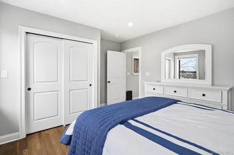 $1,149,000 | 1163 Rhinelander Avenue | Morris Park