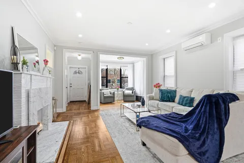 $1,149,000 | 1163 Rhinelander Avenue | Morris Park