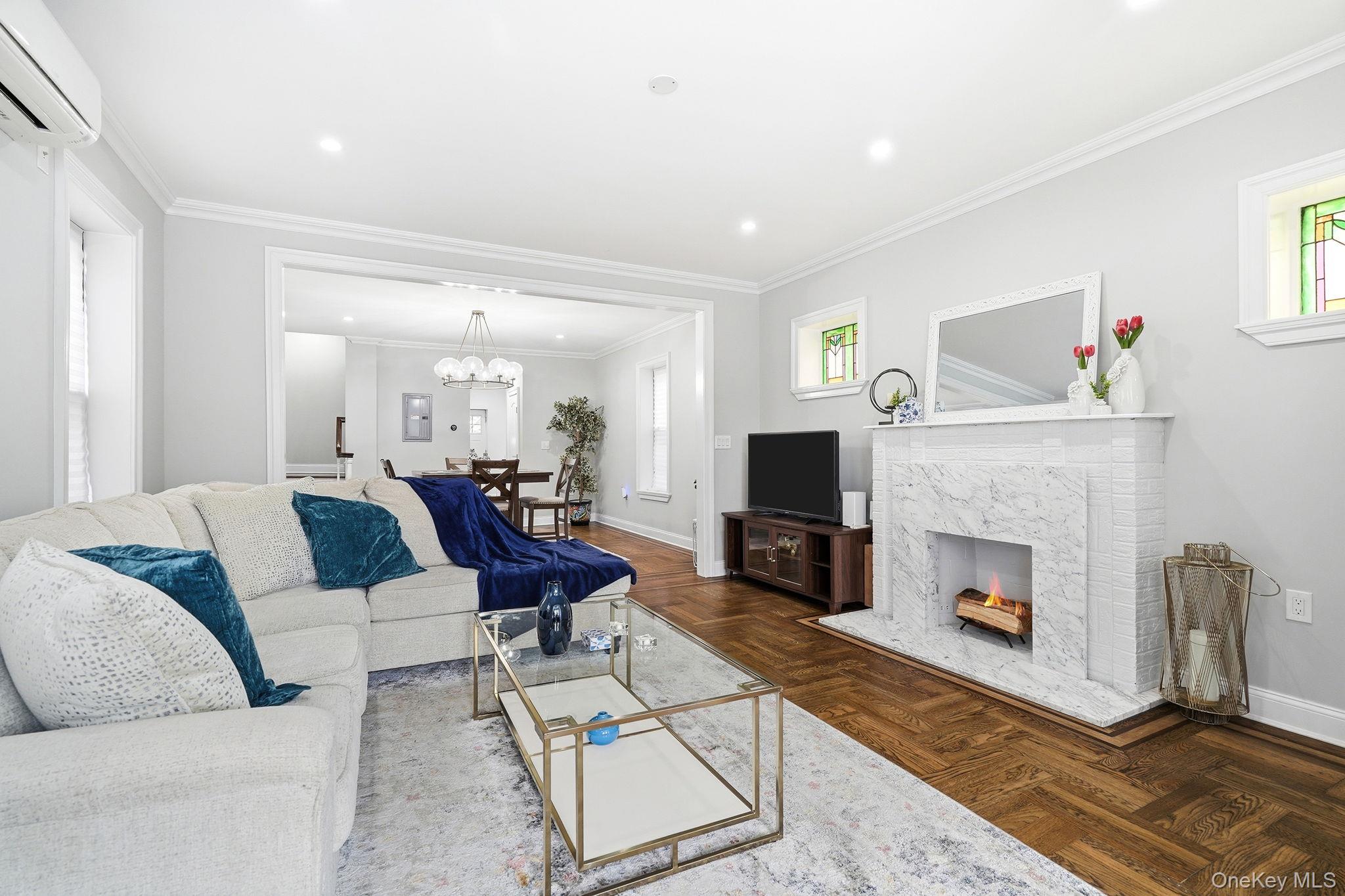 1163 Rhinelander Avenue Bronx, NY 10461 - Photo 4 of 45