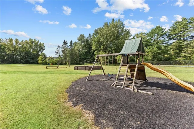 $299,000 | 20 Greenfield Rd Extension, Unit F2, Essex Junction, VT 05452