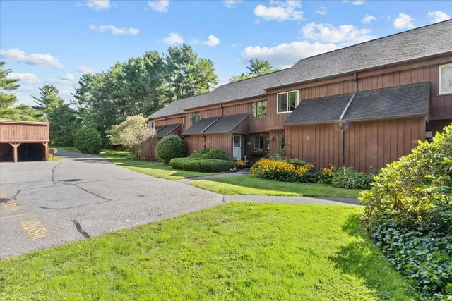 $299,000 | 20 Greenfield Rd Extension, Unit F2, Essex Junction, VT 05452