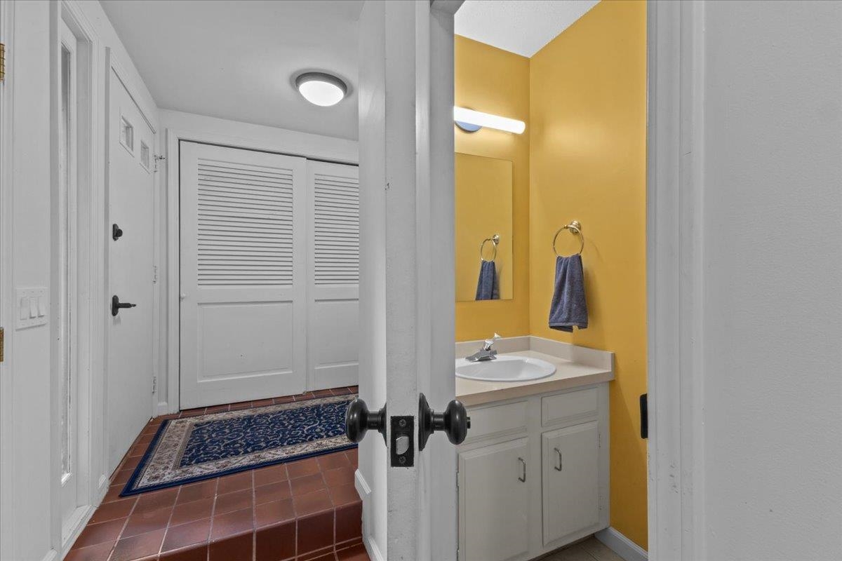 20 Greenfield Rd Extension, Unit F2 Essex Junction, VT 05452 - Photo 6 of 40 Gallery Image 6