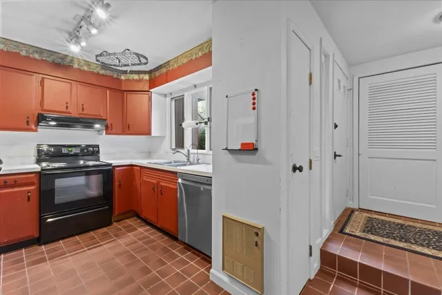 $299,000 | 20 Greenfield Rd Extension, Unit F2, Essex Junction, VT 05452