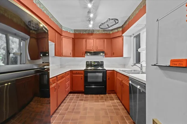 $299,000 | 20 Greenfield Rd Extension, Unit F2, Essex Junction, VT 05452