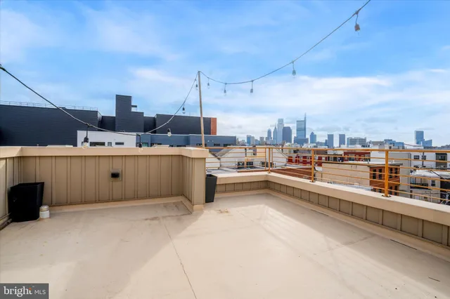 a black and white photo of a room