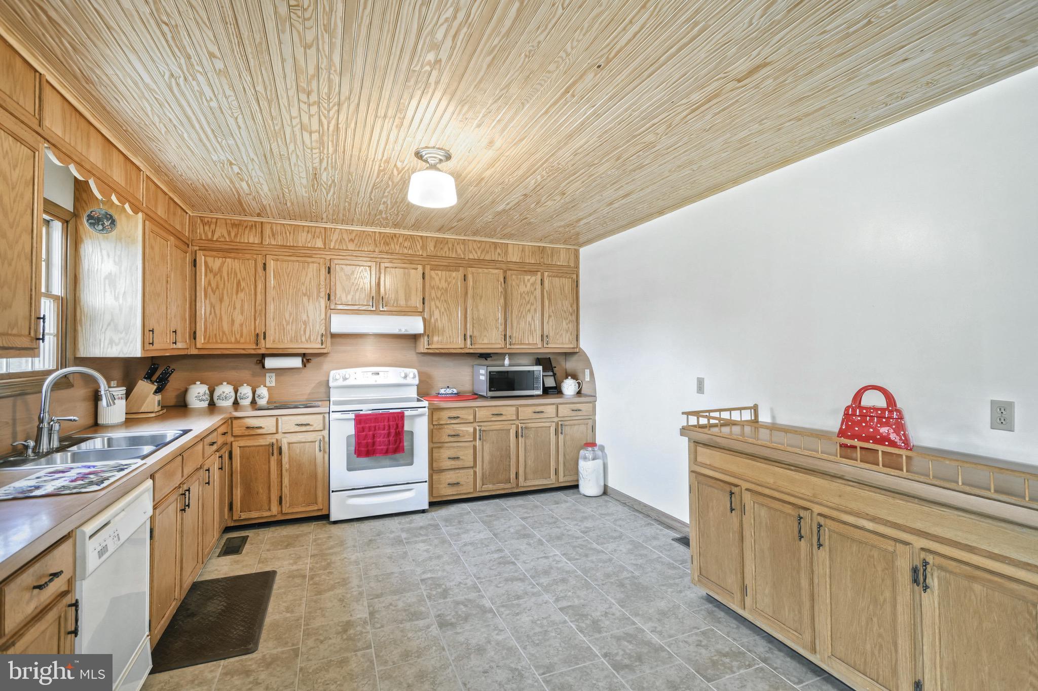 160 Pine Grove Furnace Road Aspers, PA 17304 - Photo 9 of 50 Gallery Image 9
