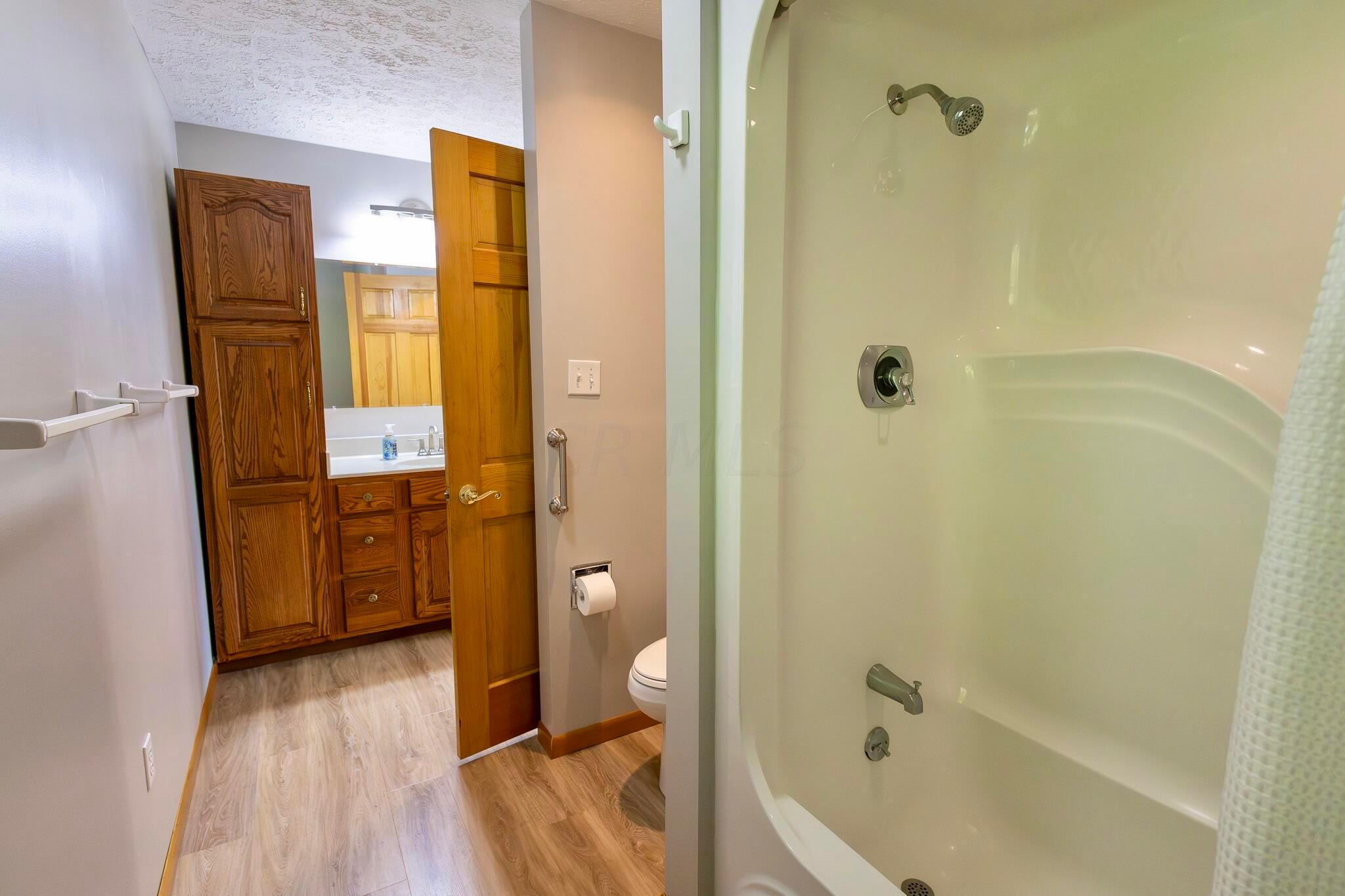 1136 Adare Road Marion, OH 43302 - Photo 52 of 60 Full Bath 3