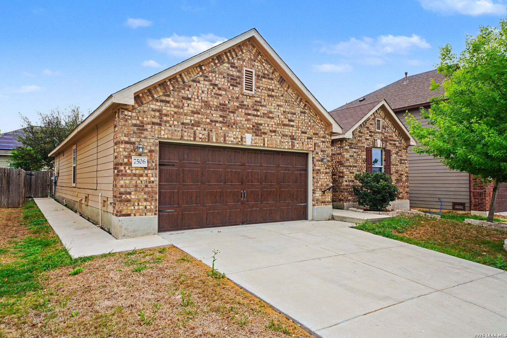 7506 Copper Cove Converse, TX 78109 - Photo 3 of 45 front view of a house with a yard