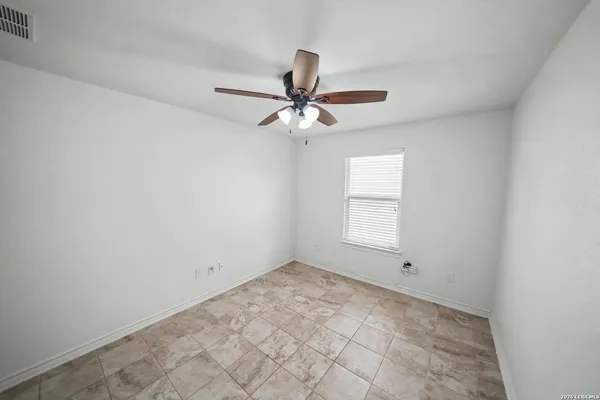 $1,750 | 7506 Copper Cove, Converse, TX 78109