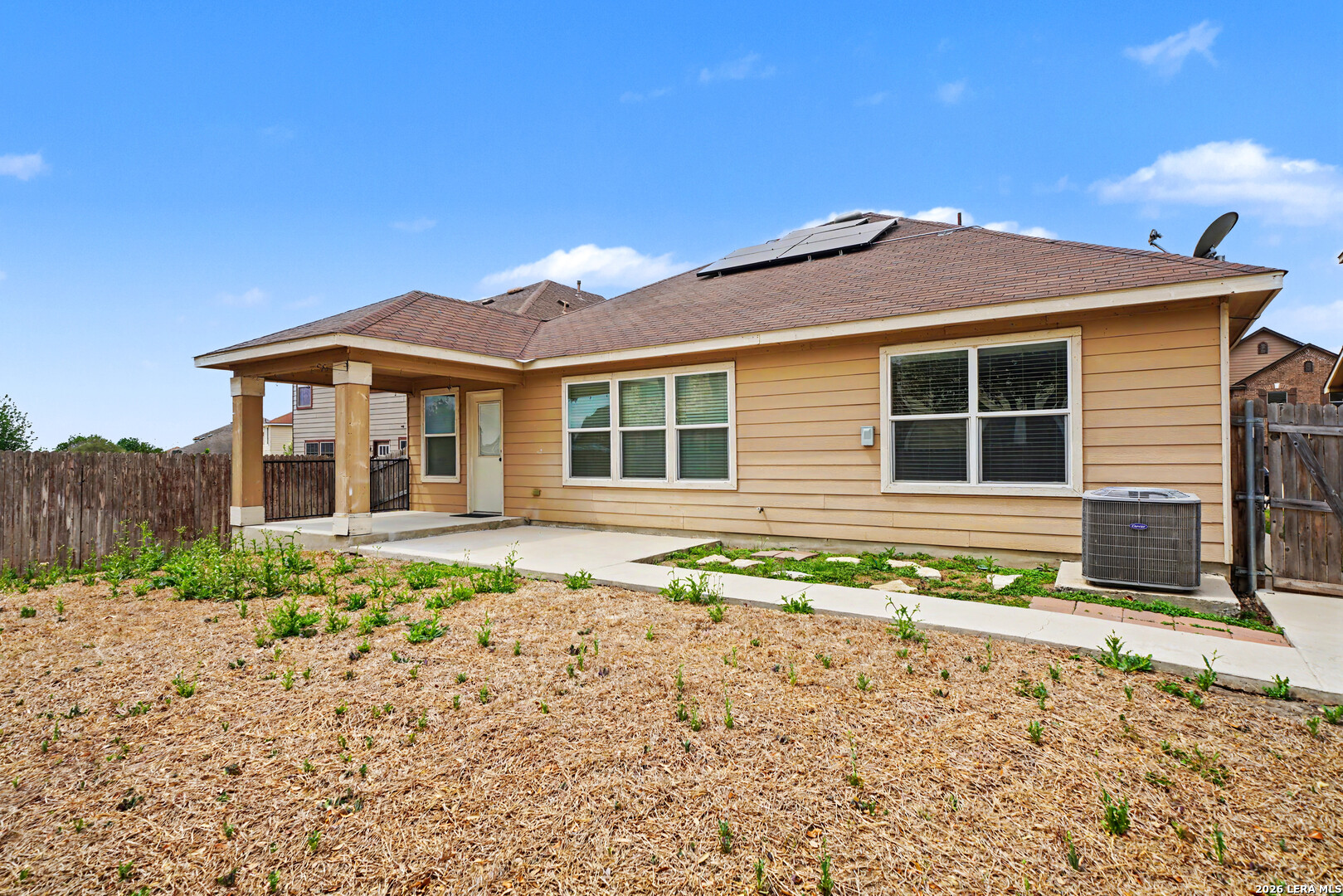 7506 Copper Cove Converse, TX 78109 - Photo 44 of 45 a front view of a house with garden