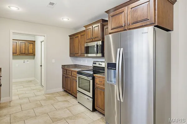 $298,000 | 330 Briar Crest Drive, Jackson, MO 63755