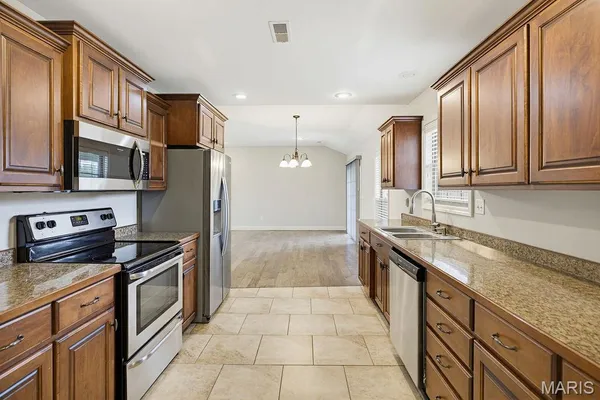 $298,000 | 330 Briar Crest Drive, Jackson, MO 63755