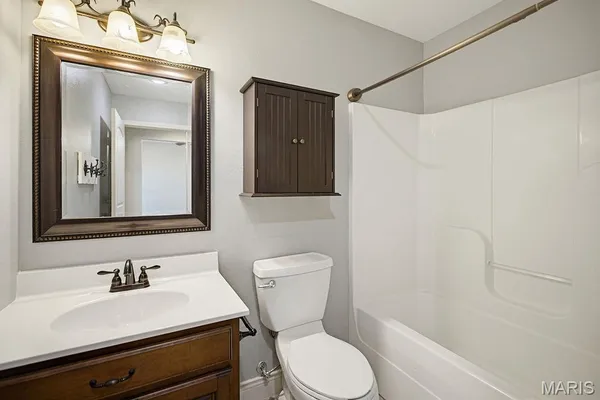 $298,000 | 330 Briar Crest Drive, Jackson, MO 63755