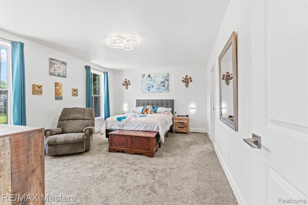 26115 Frankfort Road New Boston, MI 48164 - Photo 14 of 32 Gallery Image 14