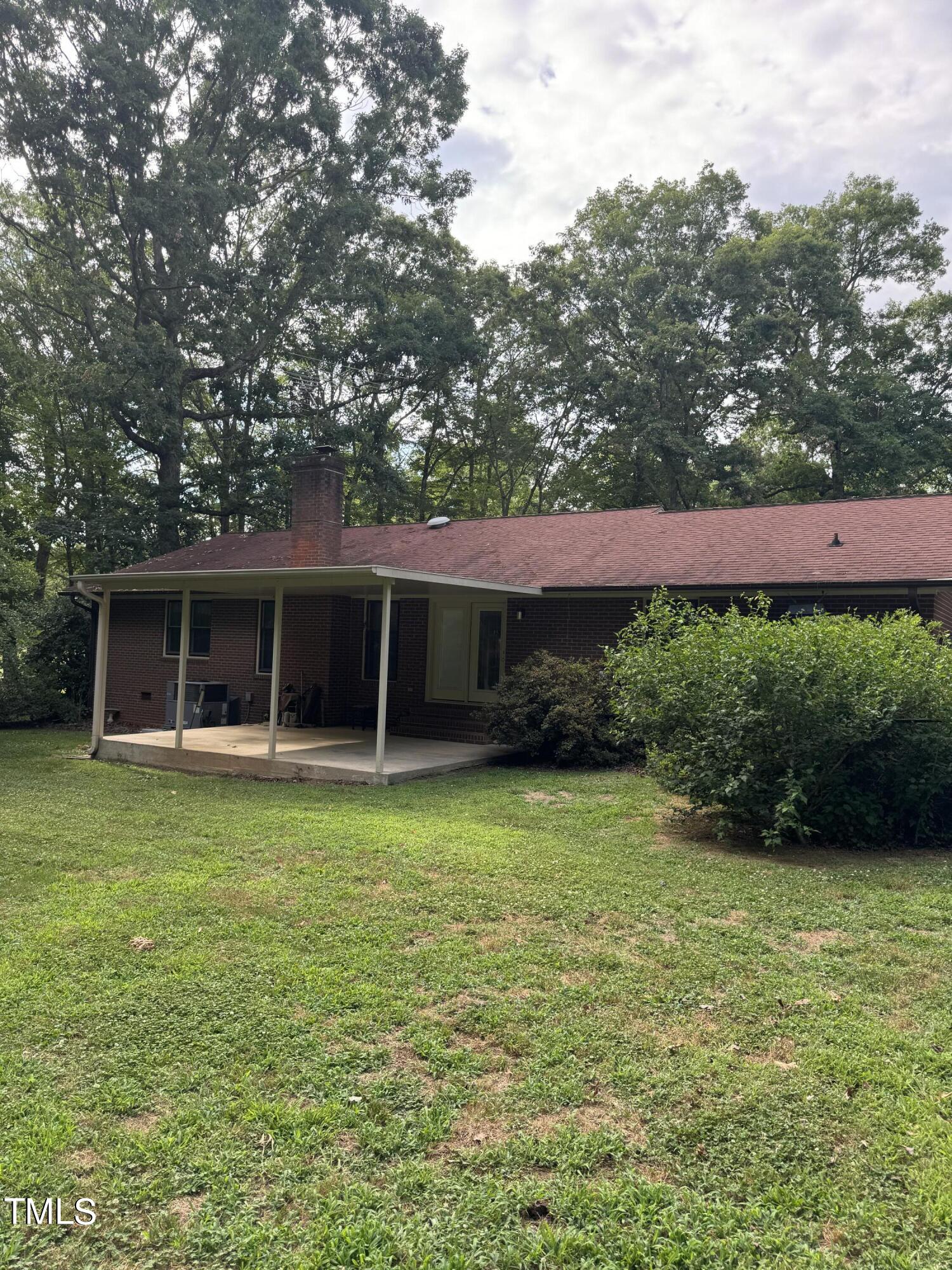 8110 Yarborough Road Mebane, NC 27302 - Photo 10 of 18 IMG_2352