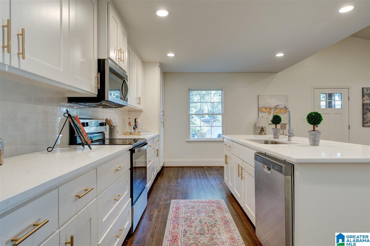 530 Edgecrest Circle Birmingham, AL 35209 - Photo 12 of 25