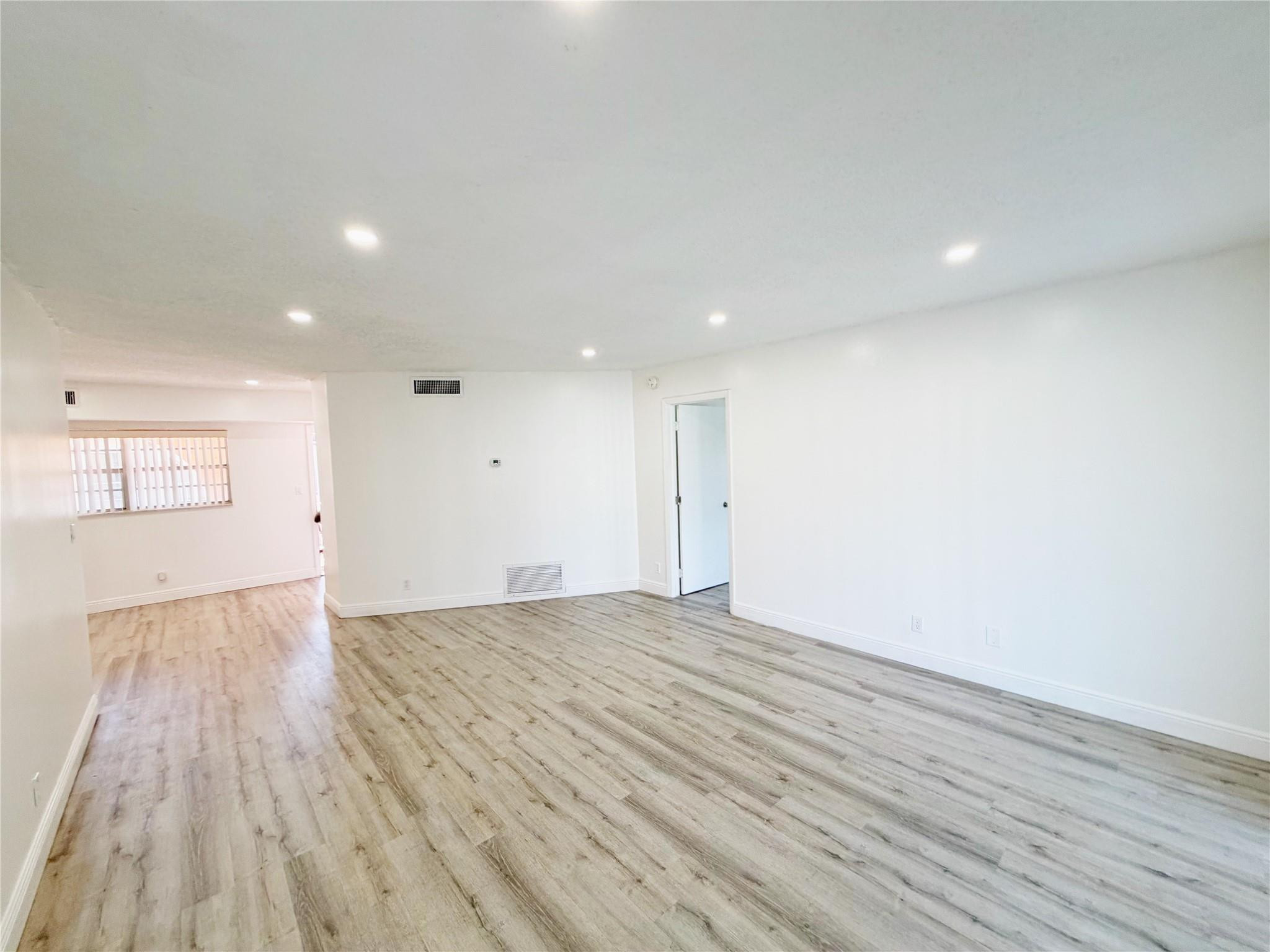 2710 Riverside Drive, Unit 201 Coral Springs, FL 33065 - Photo 11 of 37 Photo 11