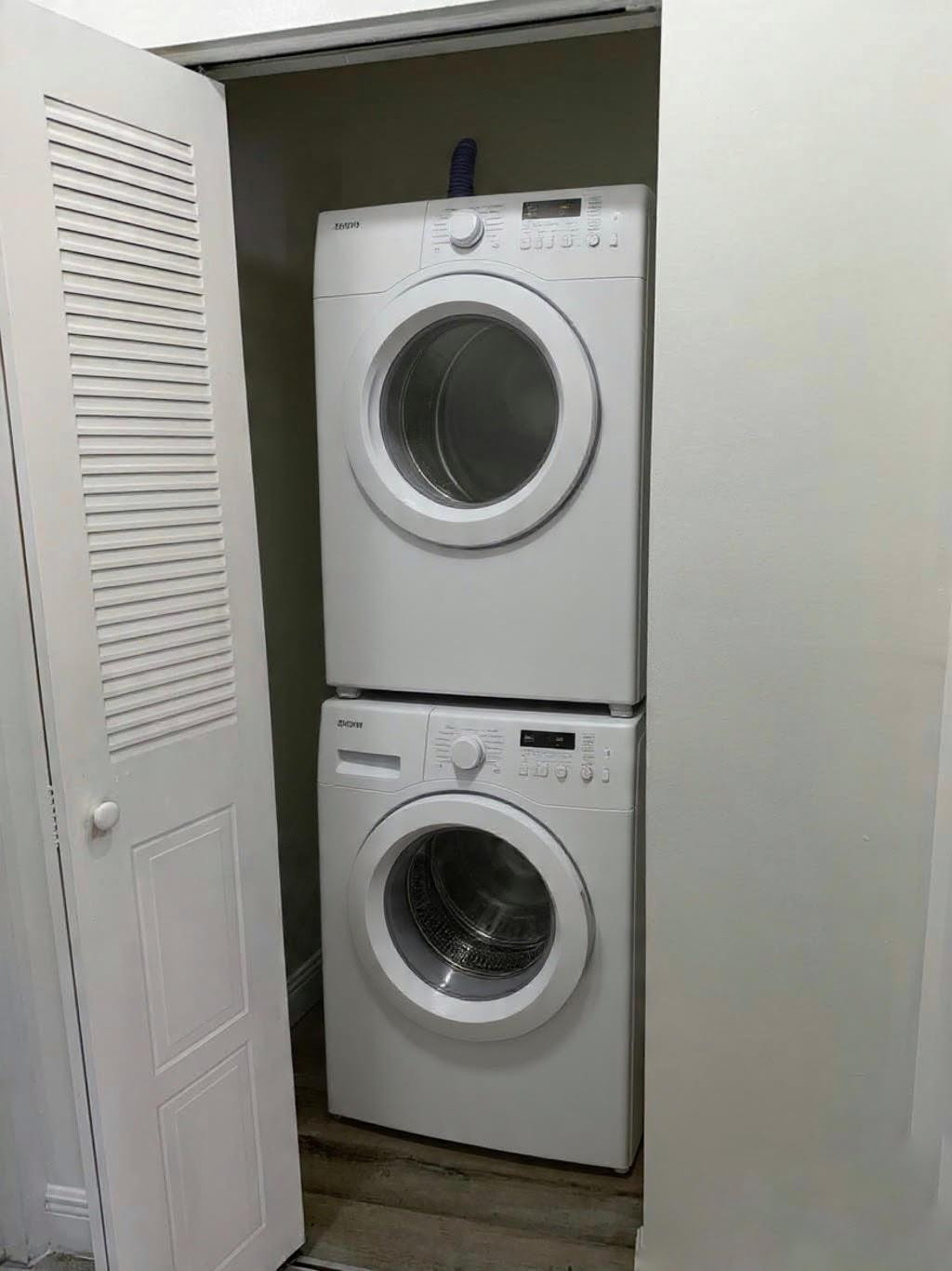 2710 Riverside Drive, Unit 201 Coral Springs, FL 33065 - Photo 7 of 37 Photo 7