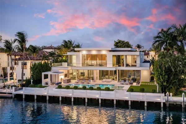 $29,995,000 | 2560 Del Lago Drive, Fort Lauderdale, FL 33316