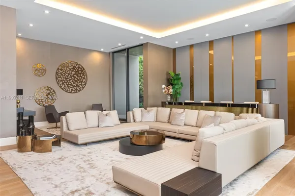 a view of an outside dining space with furniture