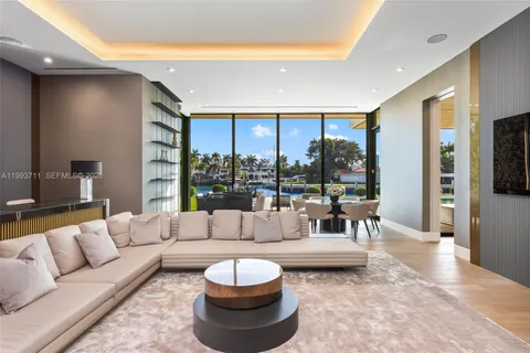 $29,995,000 | 2560 Del Lago Drive, Fort Lauderdale, FL 33316