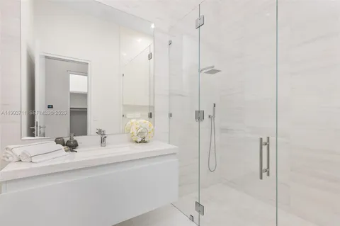 $29,995,000 | 2560 Del Lago Drive, Fort Lauderdale, FL 33316