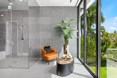 $29,995,000 | 2560 Del Lago Drive, Fort Lauderdale, FL 33316