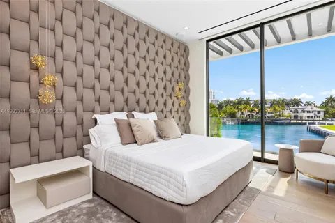 $29,995,000 | 2560 Del Lago Drive, Fort Lauderdale, FL 33316