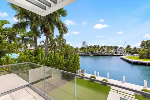 $29,995,000 | 2560 Del Lago Drive, Fort Lauderdale, FL 33316