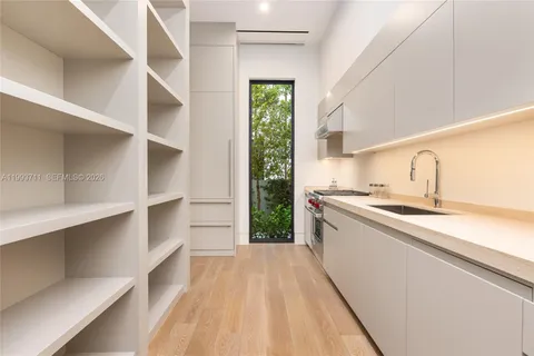 $29,995,000 | 2560 Del Lago Drive, Fort Lauderdale, FL 33316