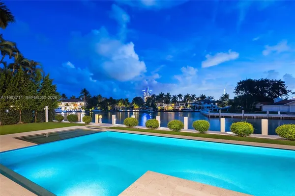 $29,995,000 | 2560 Del Lago Drive, Fort Lauderdale, FL 33316