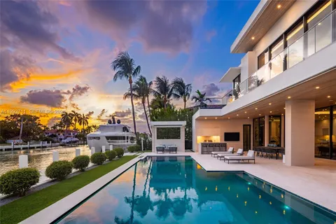 $29,995,000 | 2560 Del Lago Drive, Fort Lauderdale, FL 33316