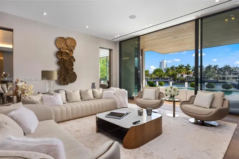 $29,995,000 | 2560 Del Lago Drive, Fort Lauderdale, FL 33316