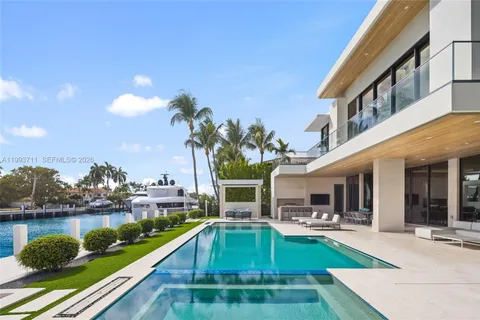 $29,995,000 | 2560 Del Lago Drive, Fort Lauderdale, FL 33316