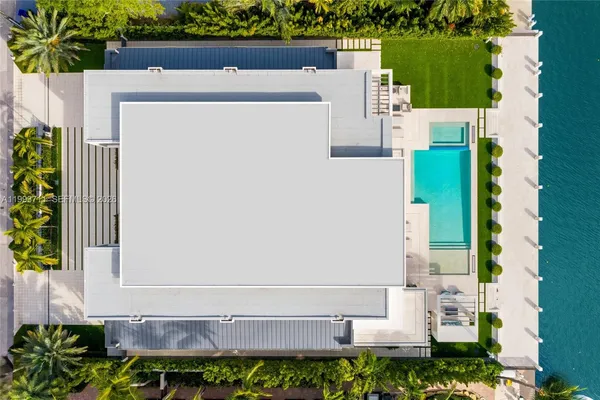 $29,995,000 | 2560 Del Lago Drive, Fort Lauderdale, FL 33316