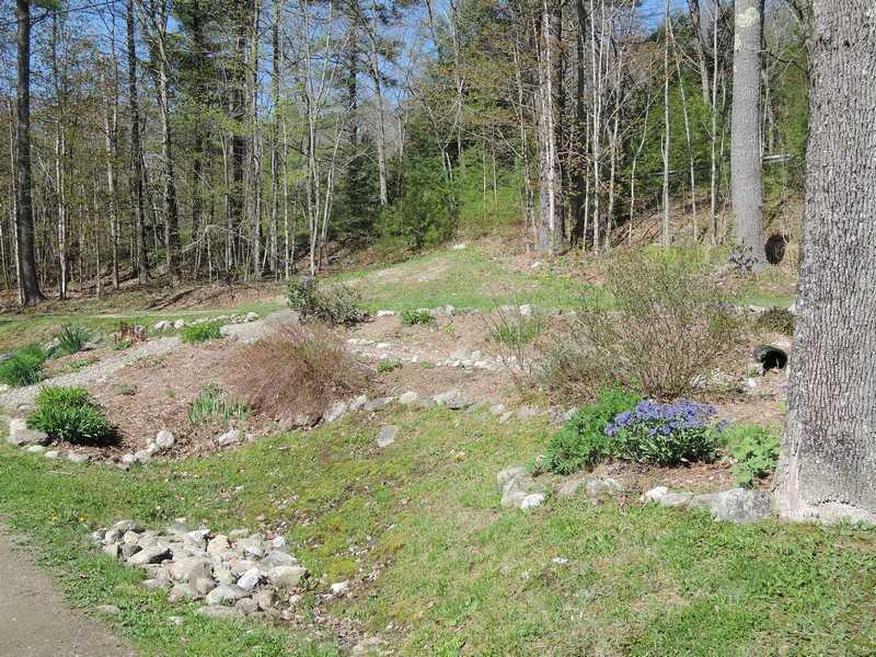314 East Pond Road Nobleboro, ME 04555 - Photo 10 of 25 Yard/Garden.