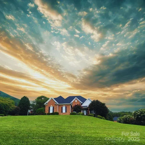 $729,900 | 1081 Horse Rock Road, Hickory, NC 28602