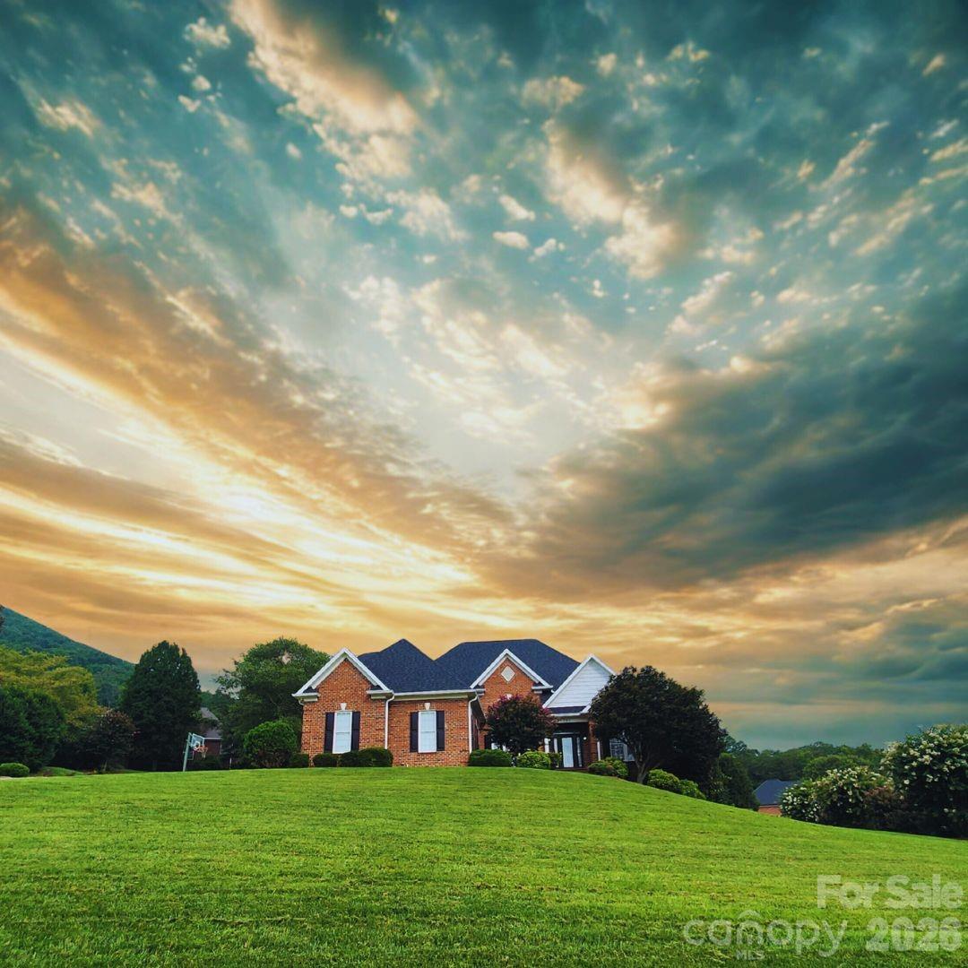 1081 Horse Rock Road Hickory, NC 28602 - Photo 2 of 30