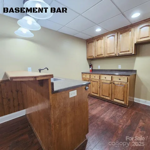 $729,900 | 1081 Horse Rock Road, Hickory, NC 28602